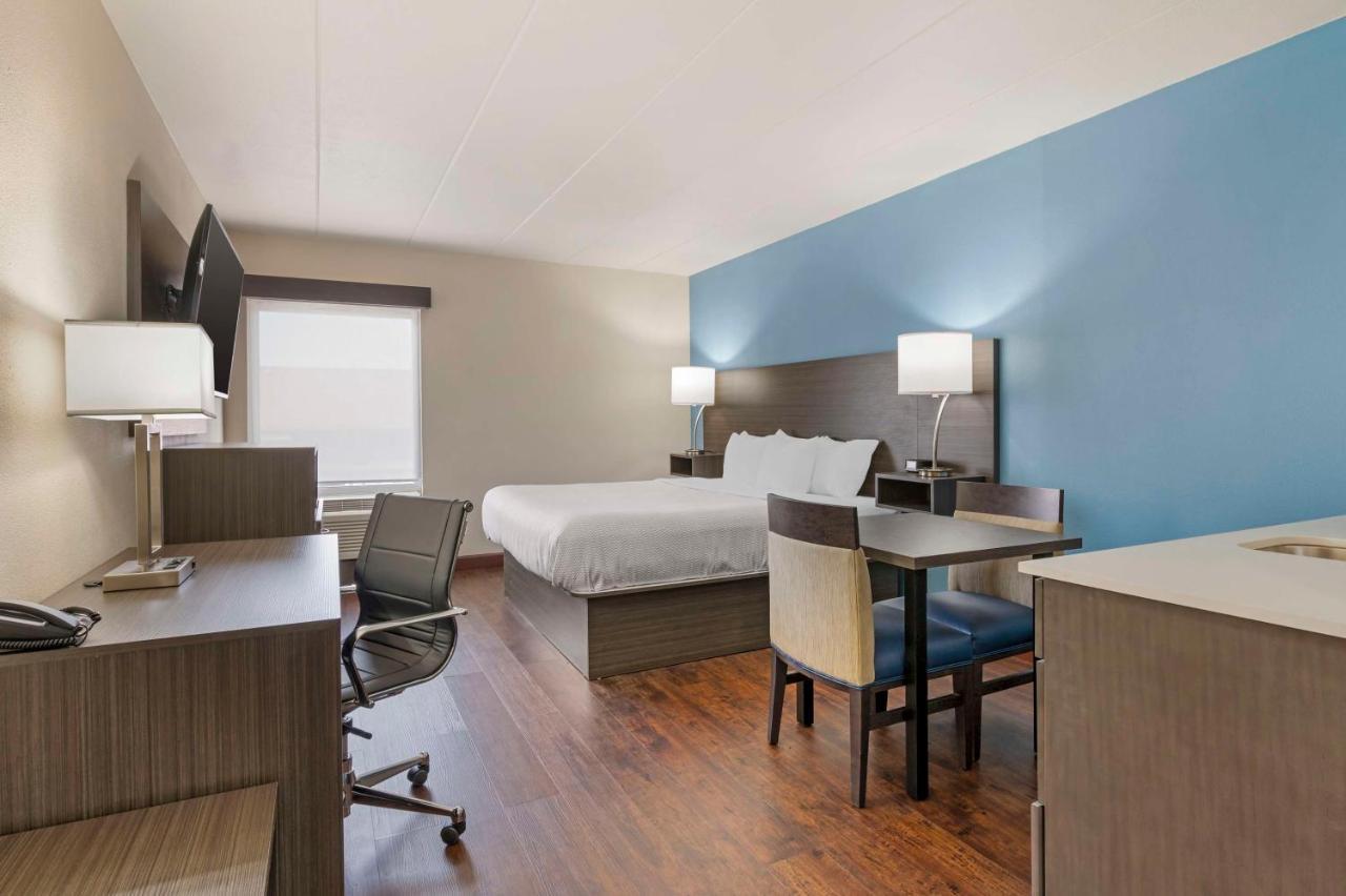 Western Chicago Southland Hotel South Holland